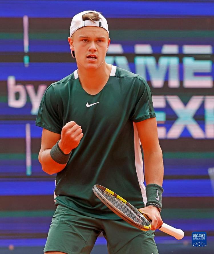 火焰突破了 火焰突破了