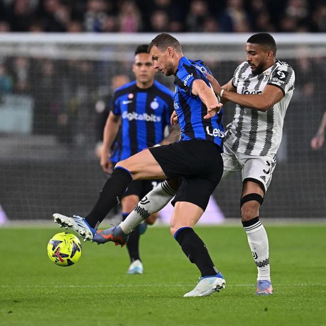 失位后内收 失位后内收